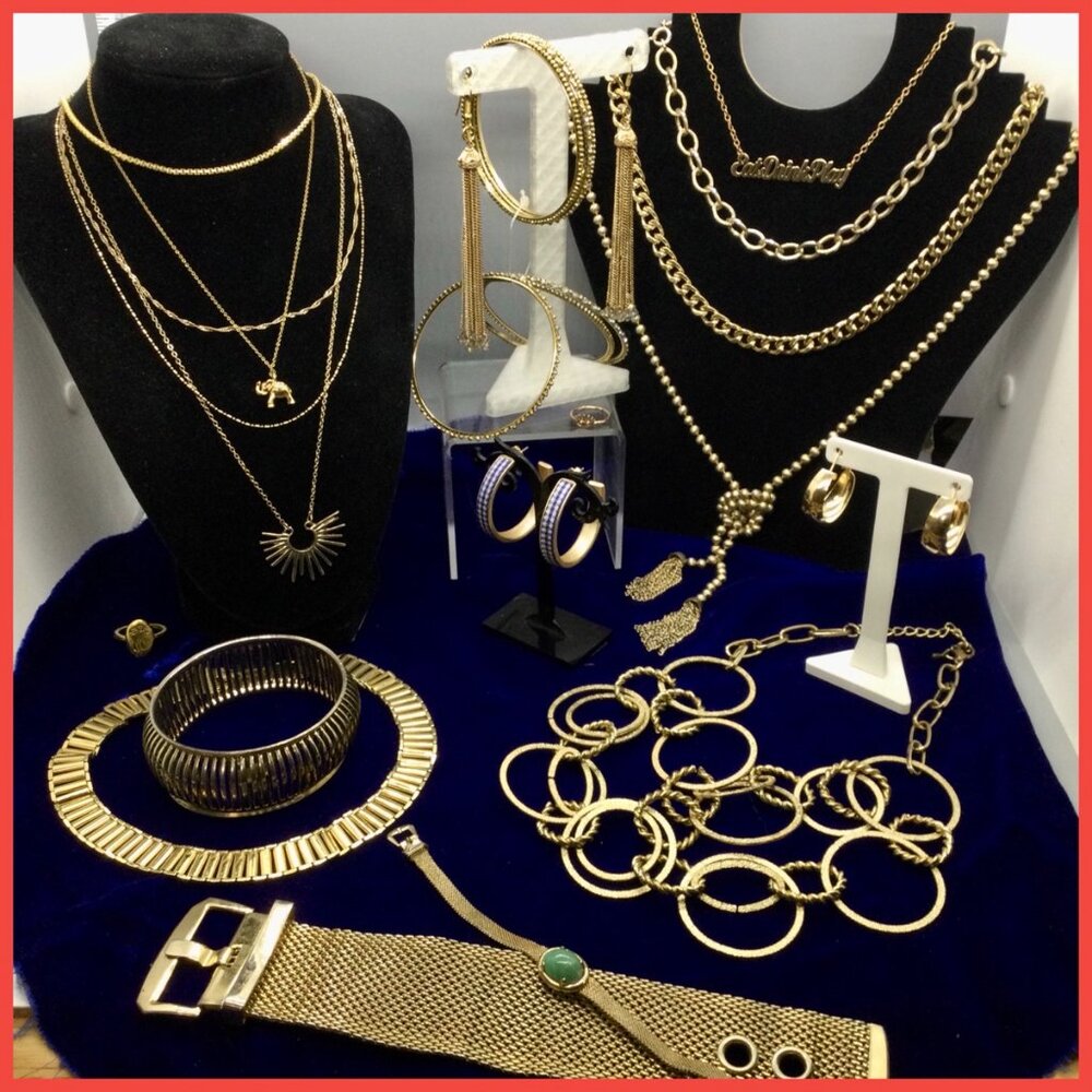 Golden Links Jewelery Lot,21 pc